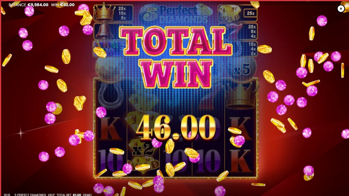 Tampilan visual slot 5 Perfect Diamonds dengan simbol klasik dan berlian